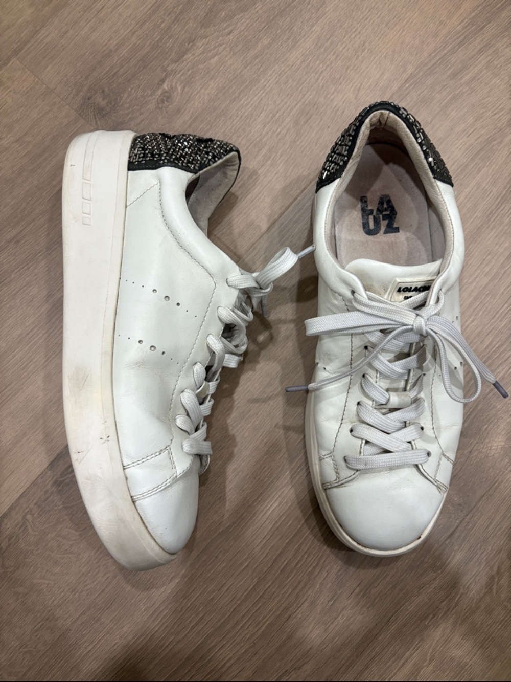 Lola Cruz Wink Sneakers White Leather